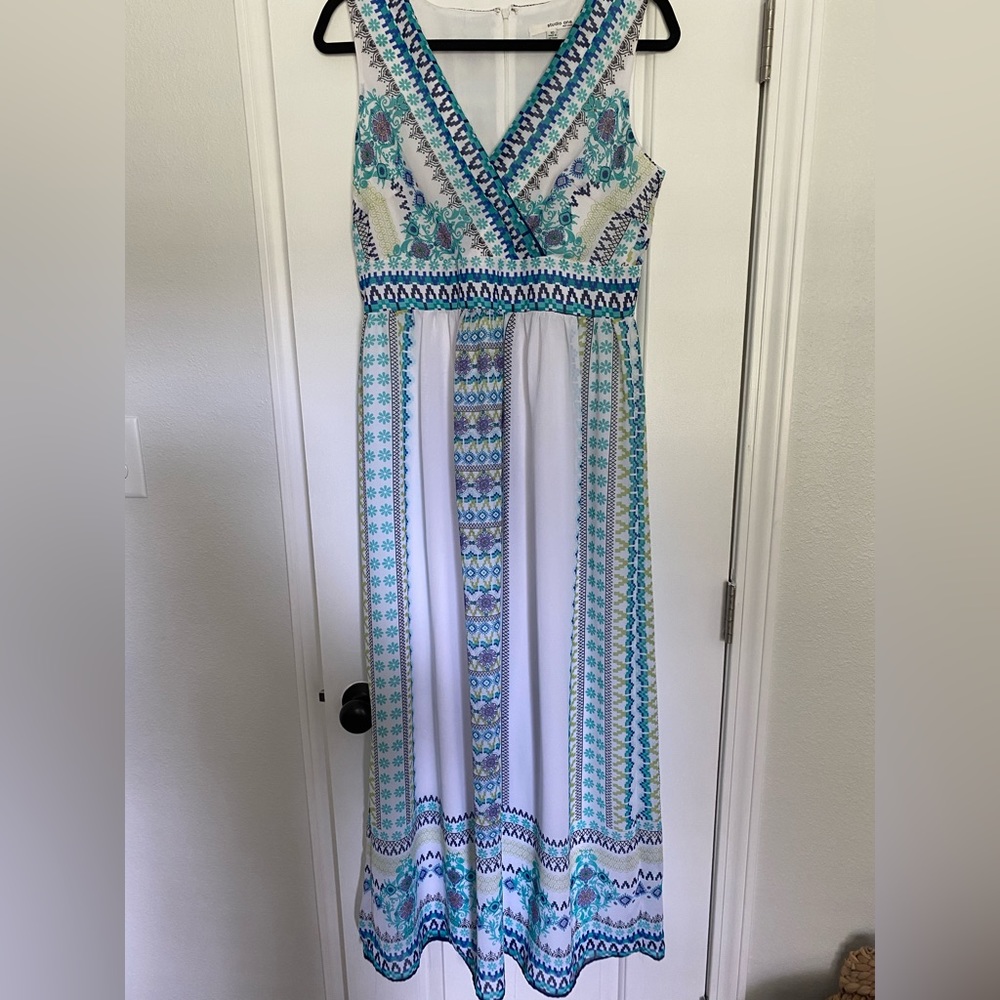 White and blue patterned maxi dress